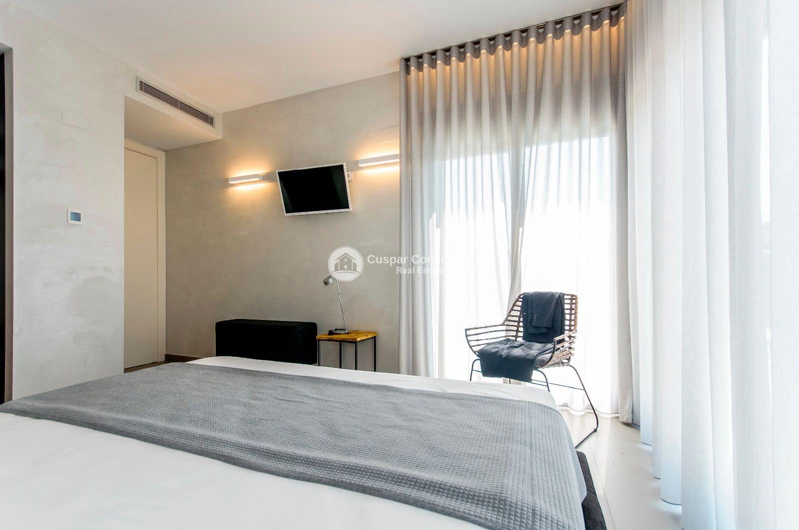 3 bedroom Villa for sale in Dehesa de Campoamor with pool garage - € 1,195,000 (Ref: 9646411)