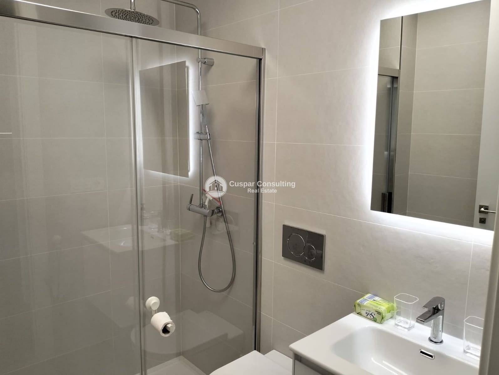 3 slaapkamer Flat te koop in Benijofar met zwembad garage - € 340.000 (Ref: 9646719)