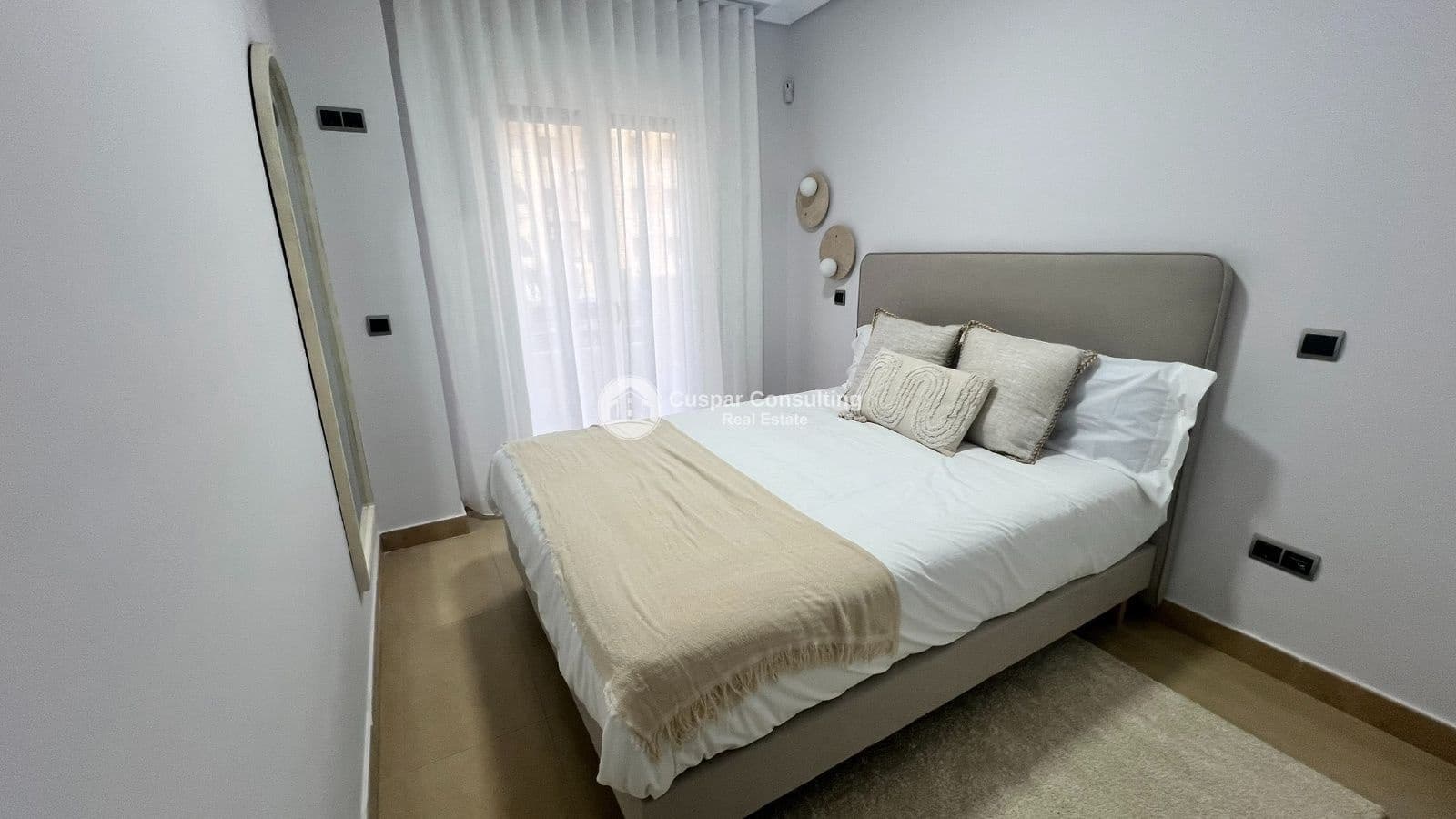 1 sypialnia Mieszkanie na sprzedaż w Los Alcazares z basenem garażem - 134 300 € (Ref: 9654477)