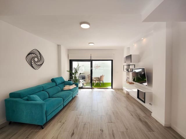 Piso de 3 habitaciones en Los Secanos, Guardamar del Segura en venta con piscina garaje - 289.900 € (Ref: 9656797)