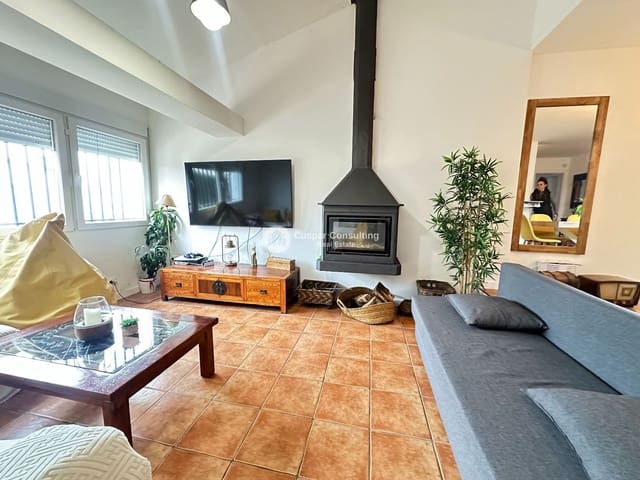 Chalet de 4 habitaciones en Santiago de la Ribera, San Javier en venta con piscina garaje - 527.000 € (Ref: 9669615)