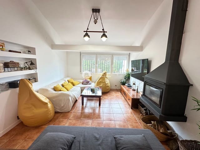 Chalet de 4 habitaciones en Santiago de la Ribera, San Javier en venta con piscina garaje - 527.000 € (Ref: 9669615)