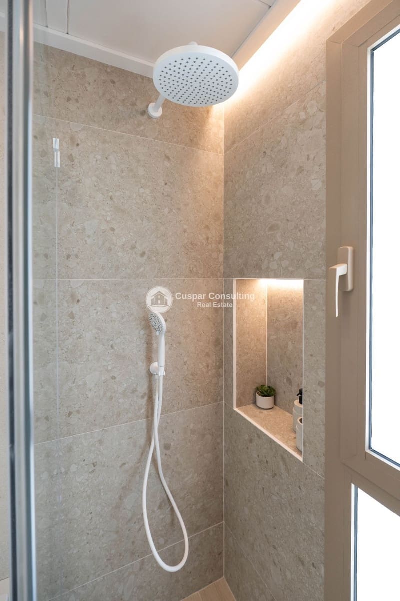 3 sypialnia Dom na sprzedaż w Ciudad Quesada z basenem garażem - 389 000 € (Ref: 9669728)