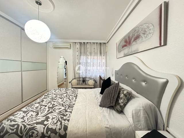 4 Zimmer Villa zu verkaufen in San Pedro del Pinatar ciudad, San Pedro del Pinatar mit Garage - 187.200 € (Ref: 9676322)