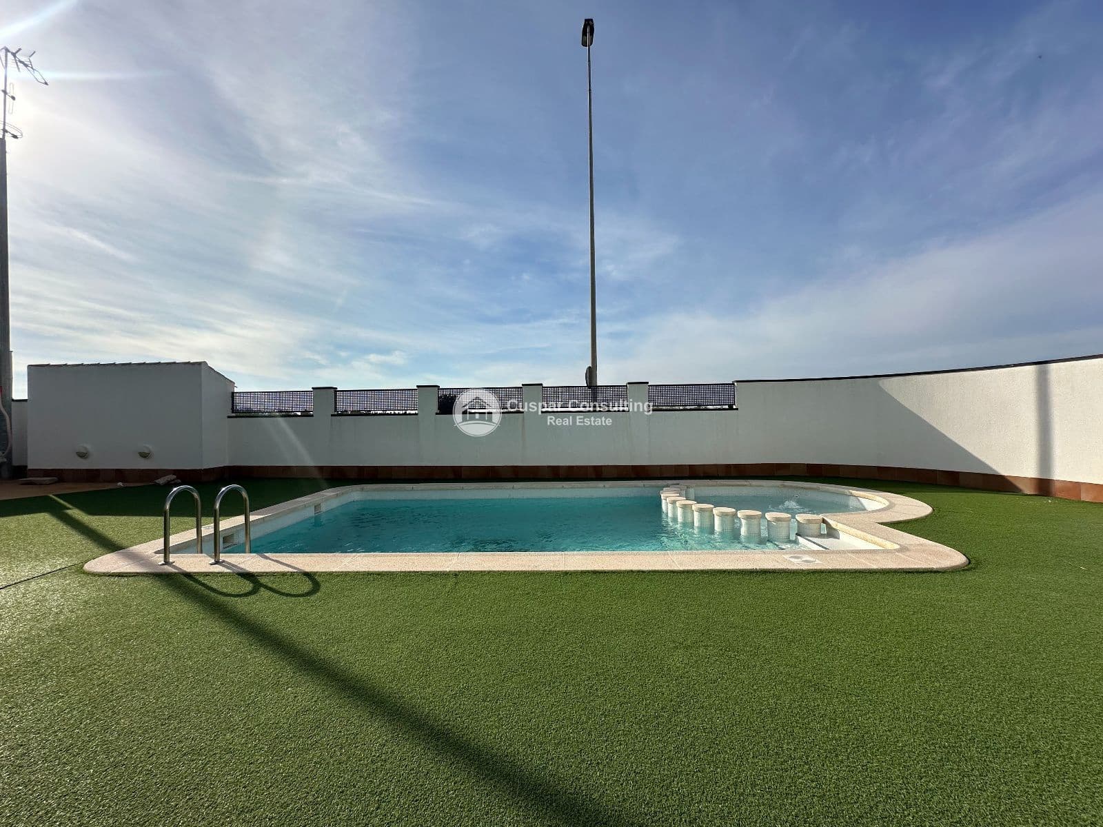 Piso de 3 habitaciones en Santiago de la Ribera en venta con piscina garaje - 215.000 € (Ref: 9678205)