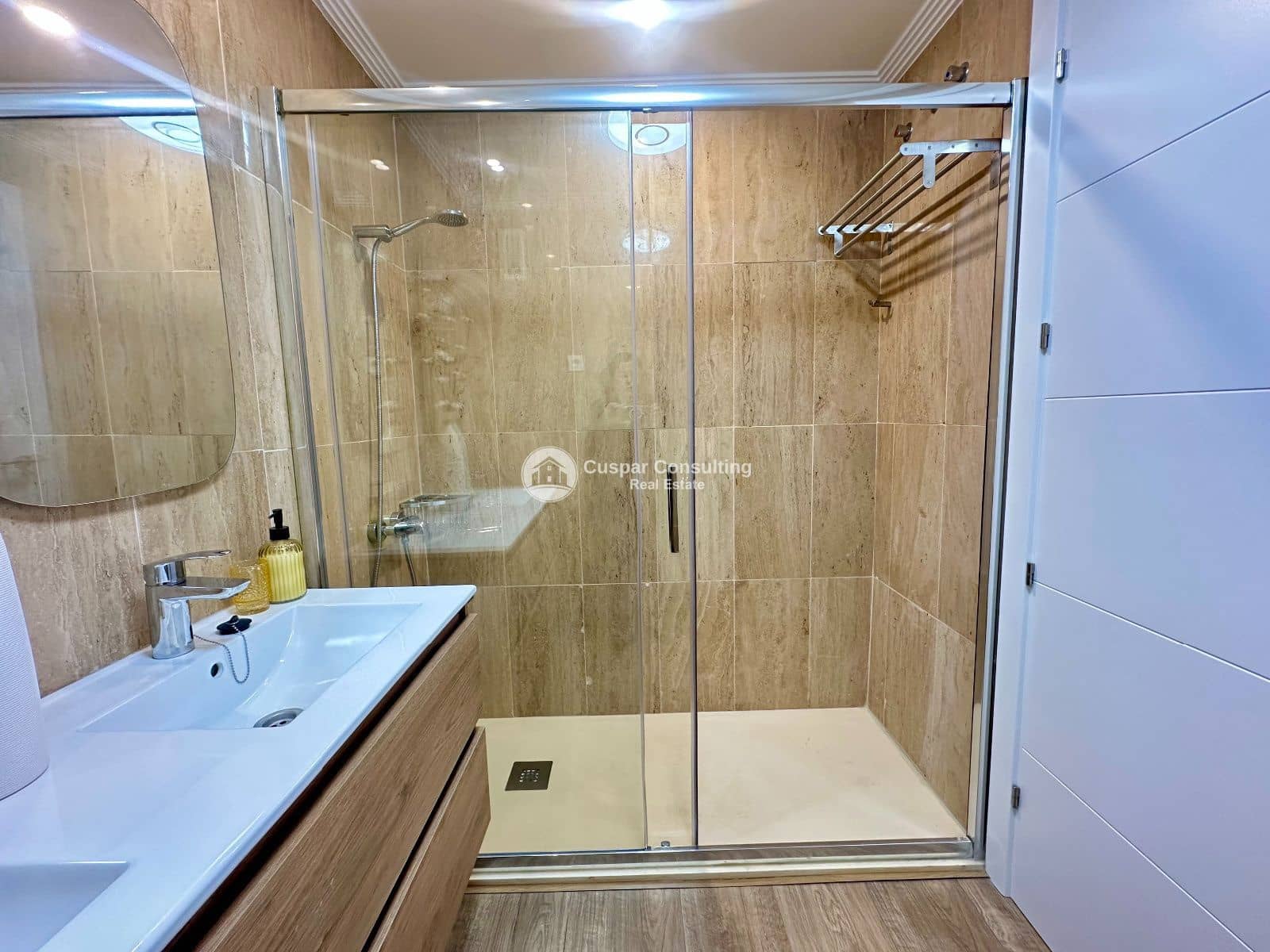 3 soveværelse Lejlighed til salg i Los Alcazares med swimmingpool garage - € 275.000 (Ref: 9684058)