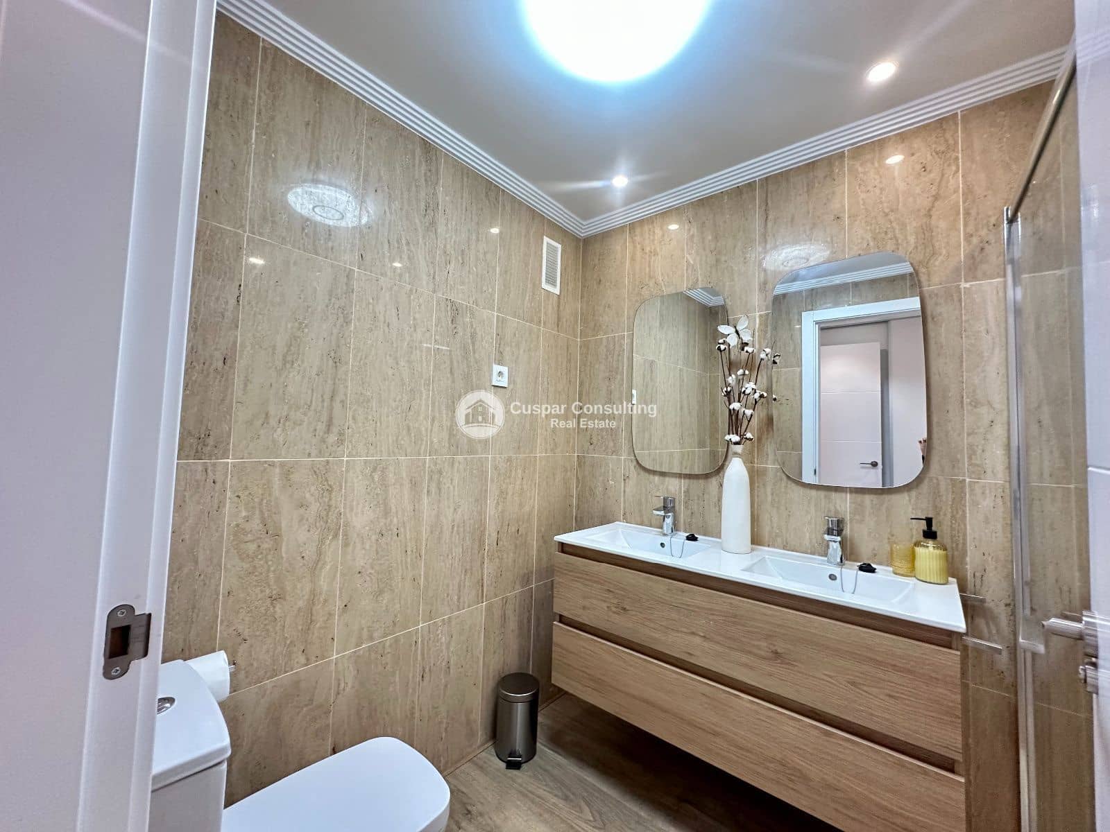 3 soveværelse Lejlighed til salg i Los Alcazares med swimmingpool garage - € 275.000 (Ref: 9684058)