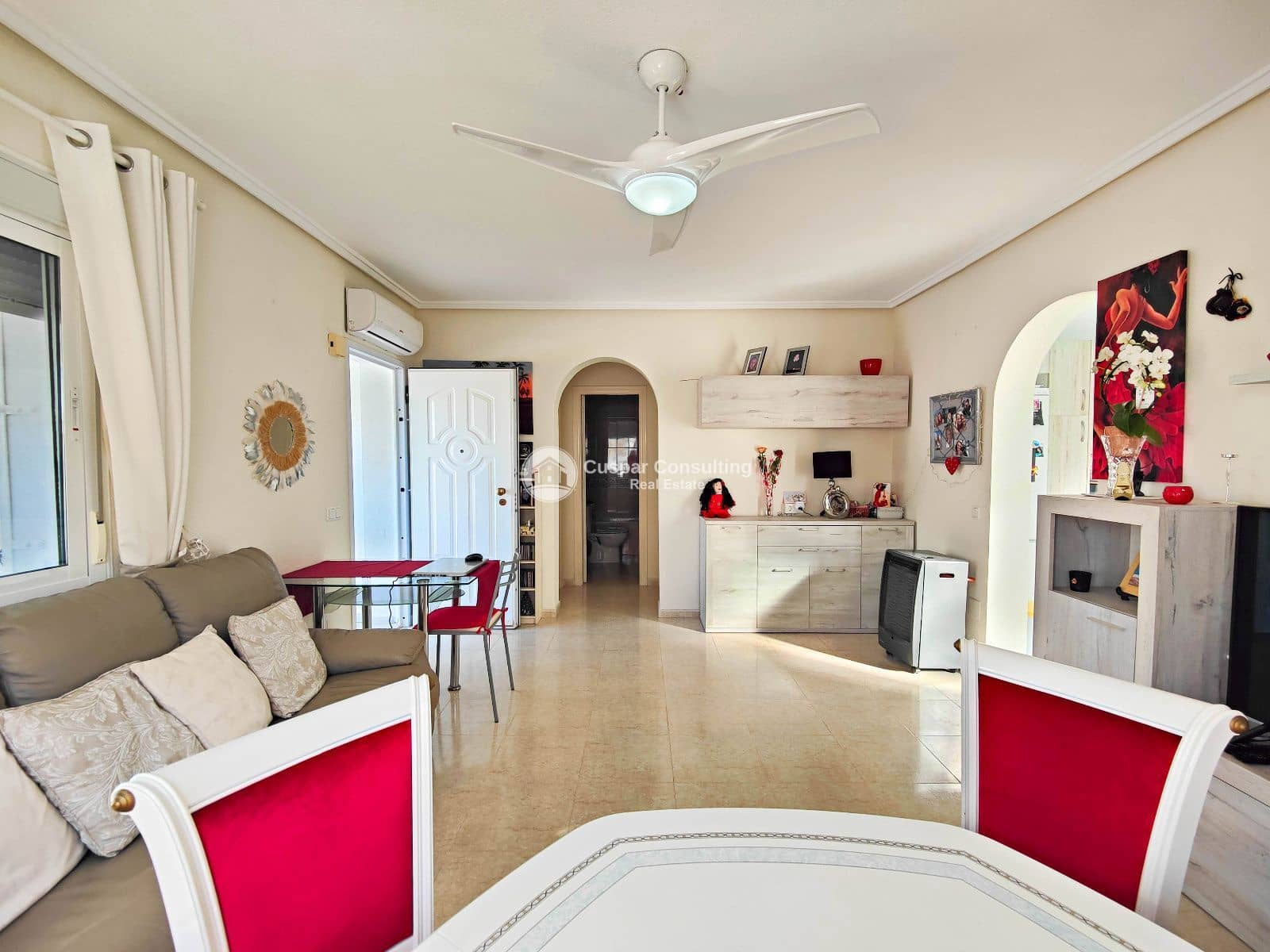 2 makuuhuone Omakotitalo myytävänä paikassa Ciudad Quesada mukana uima-altaan 
autotalli - 249 000 € (Ref: 9684364)