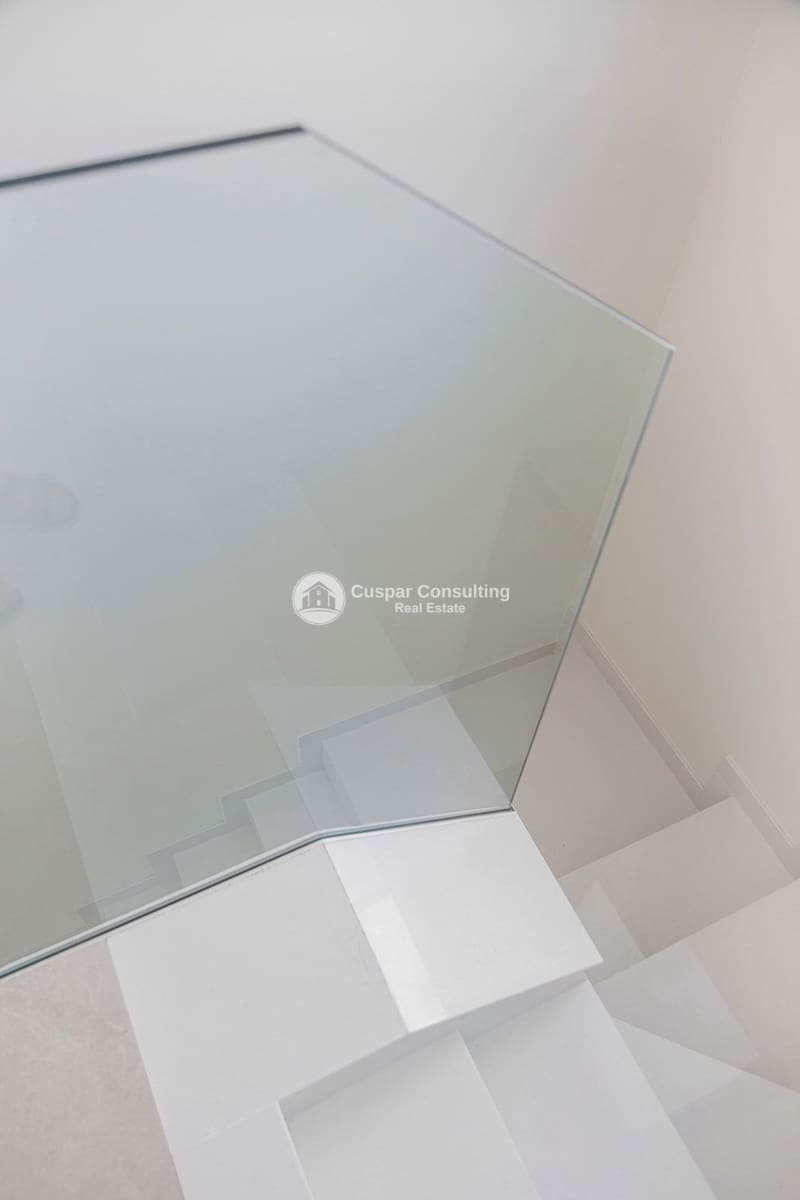 Chalet de 3 habitaciones en Los Alcázares en venta con piscina garaje - 429.000 € (Ref: 9688487)