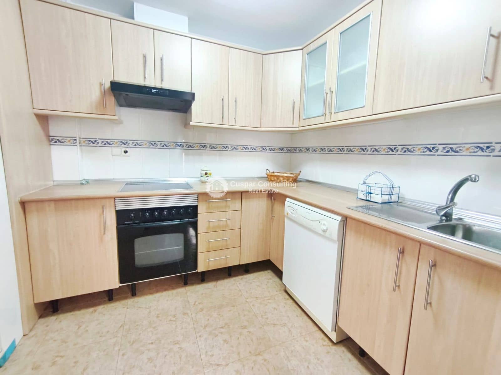 2 soverom Leilighet til salgs i Los Alcazares med garasje - € 155 000 (Ref: 9700172)