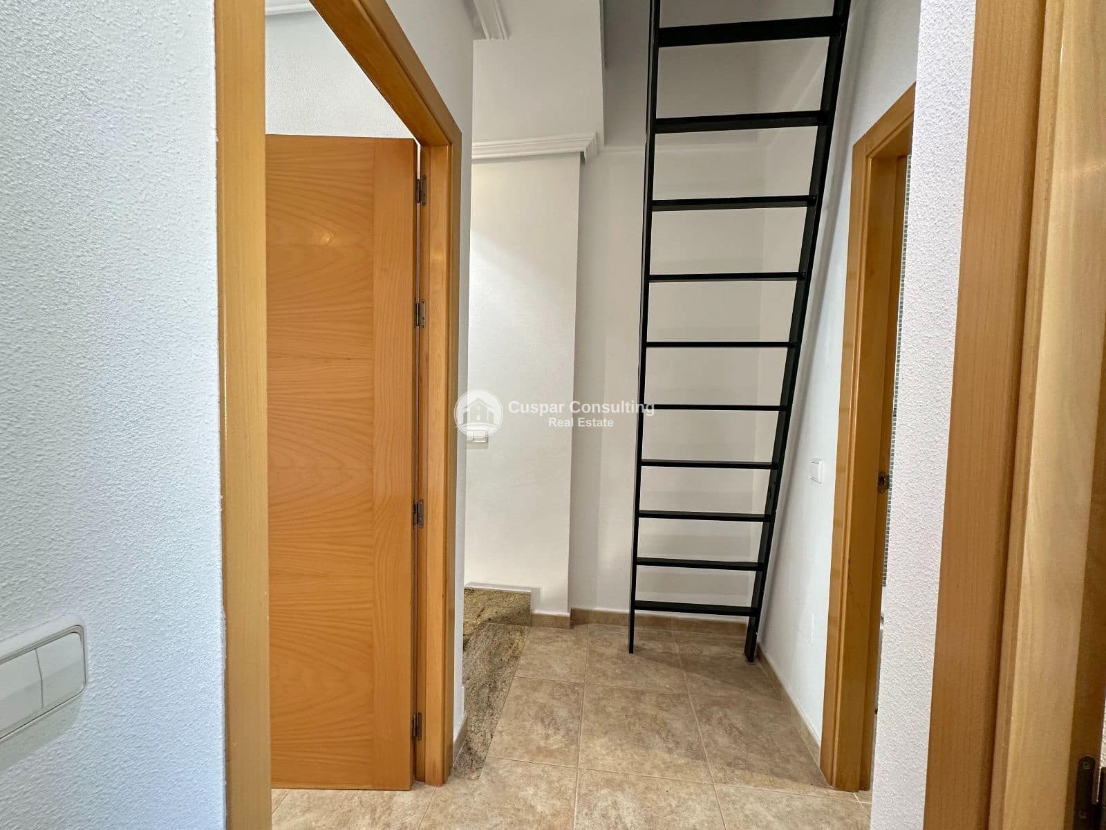 4 bedroom Flat for sale in Santiago de la Ribera - € 265,000 (Ref: 9714227)