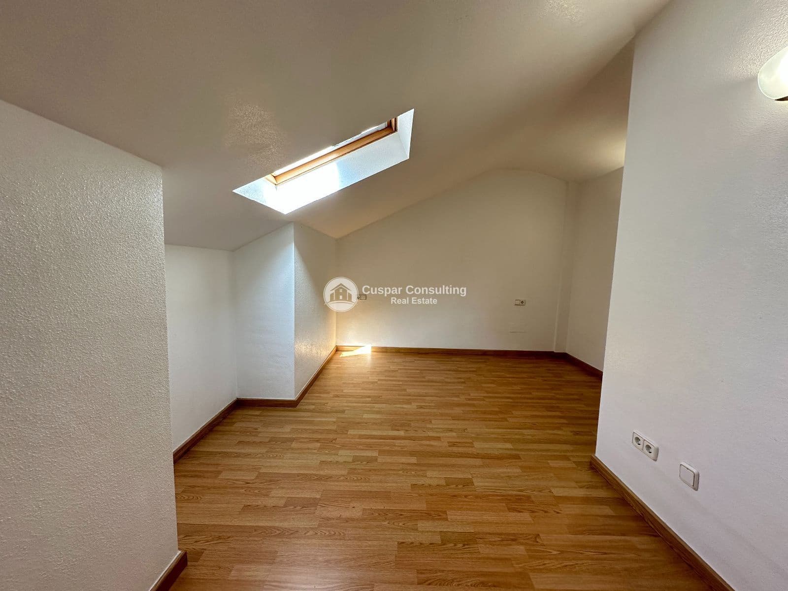 4 bedroom Flat for sale in Santiago de la Ribera - € 265,000 (Ref: 9714227)