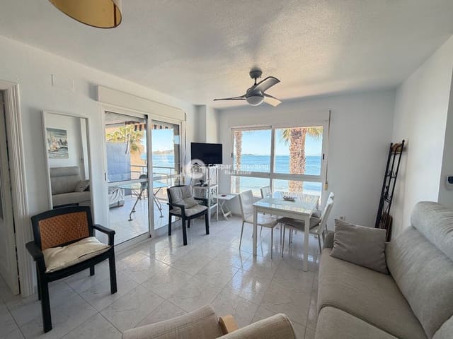 2 slaapkamer Flat te koop in La Manga del Mar Menor met zwembad garage - € 195.000 (Ref: 9737215)