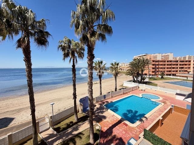 2 slaapkamer Flat te koop in La Manga del Mar Menor met zwembad garage - € 195.000 (Ref: 9737215)