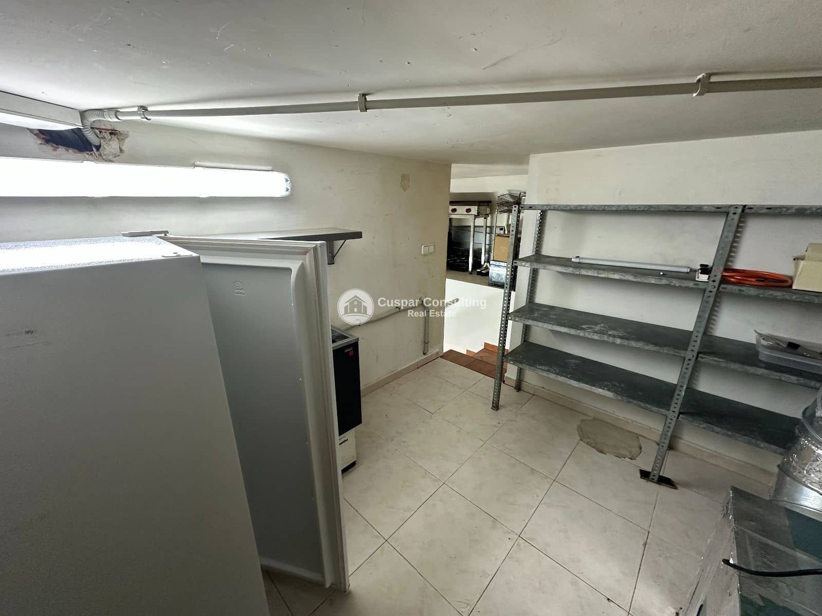 Commercial for sale in Los Alcazares - € 365,000 (Ref: 9748416)