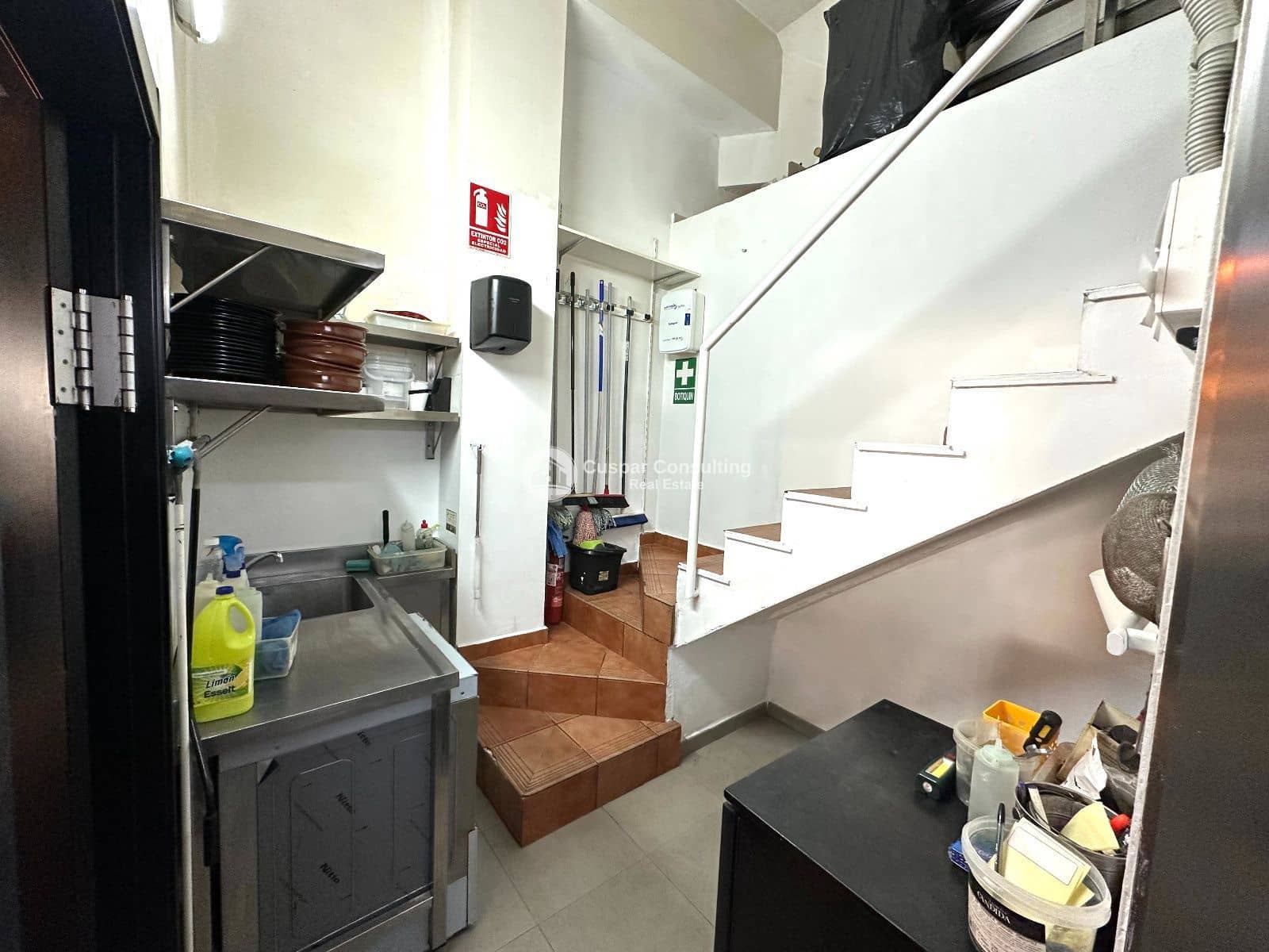 Commercial for sale in Los Alcazares - € 365,000 (Ref: 9748416)