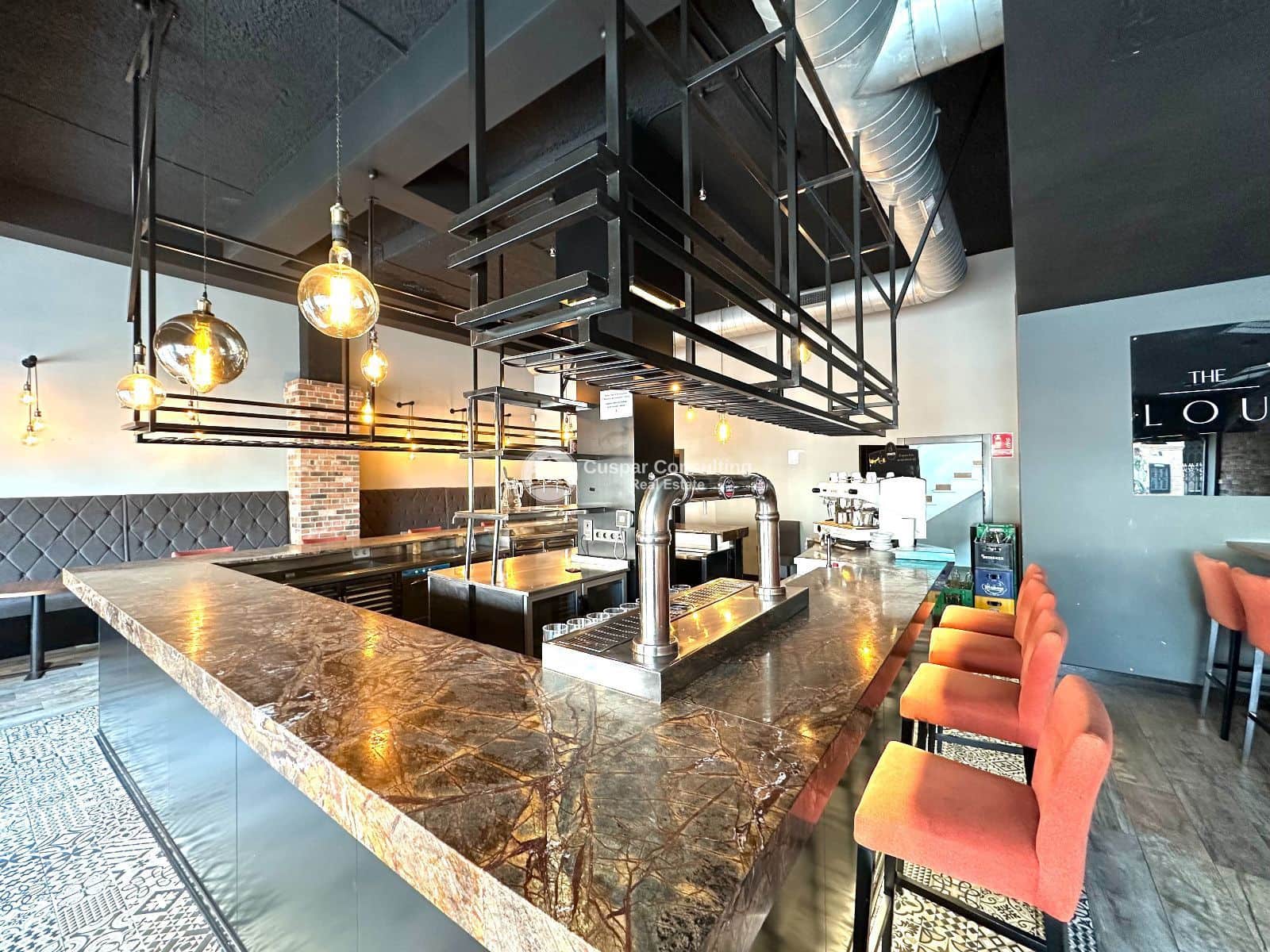 Commercial for sale in Los Alcazares - € 365,000 (Ref: 9748416)