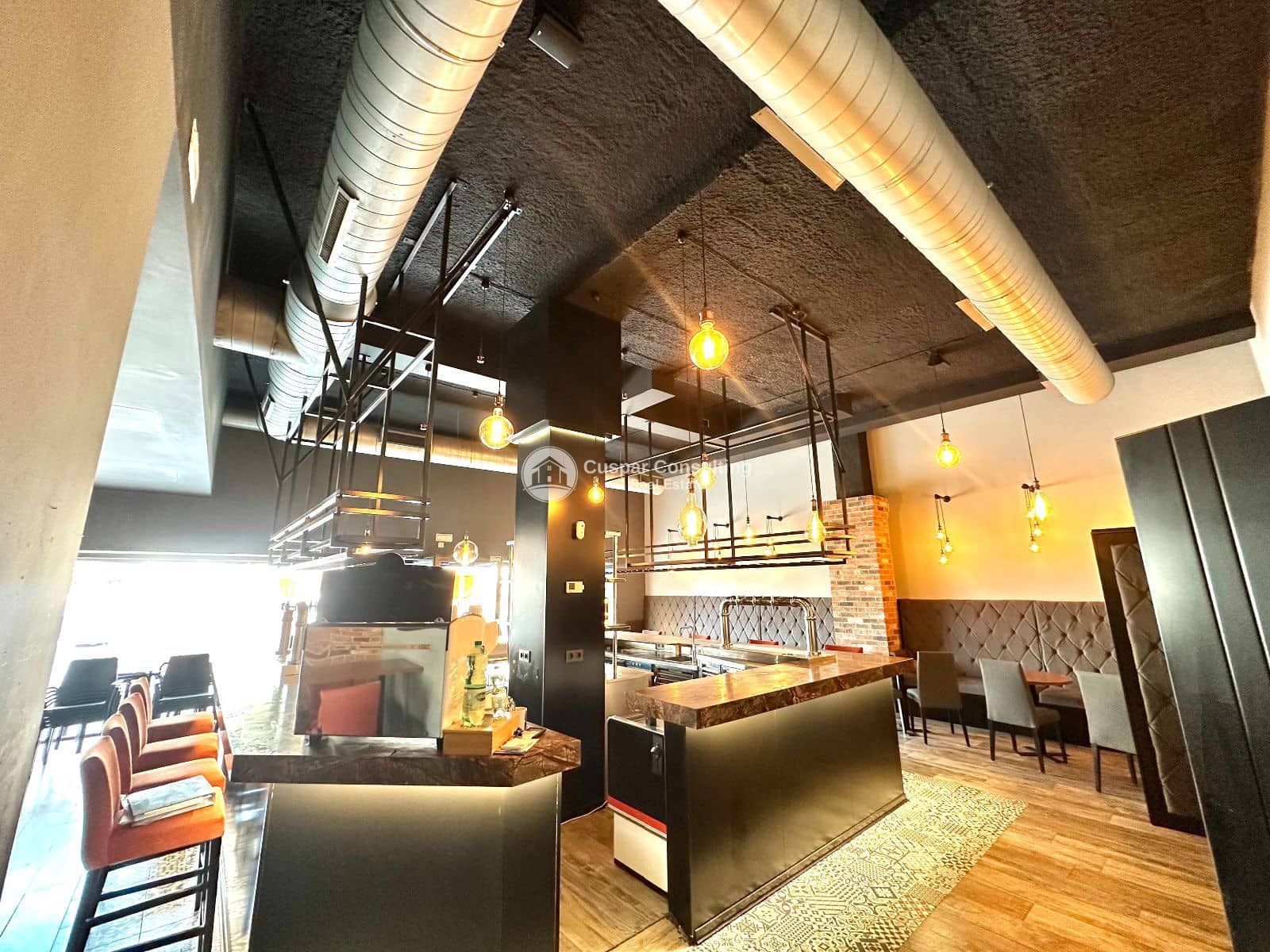 Commercial for sale in Los Alcazares - € 365,000 (Ref: 9748416)