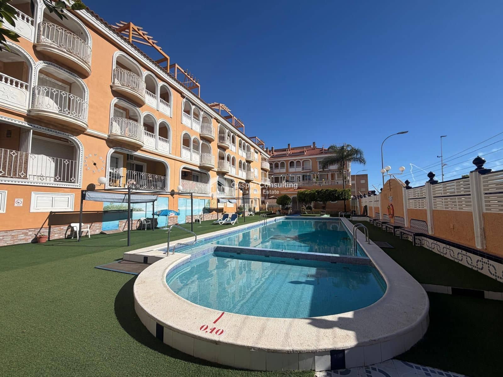 Erhverv til salg i Los Alcazares - € 365.000 (Ref: 9748416)