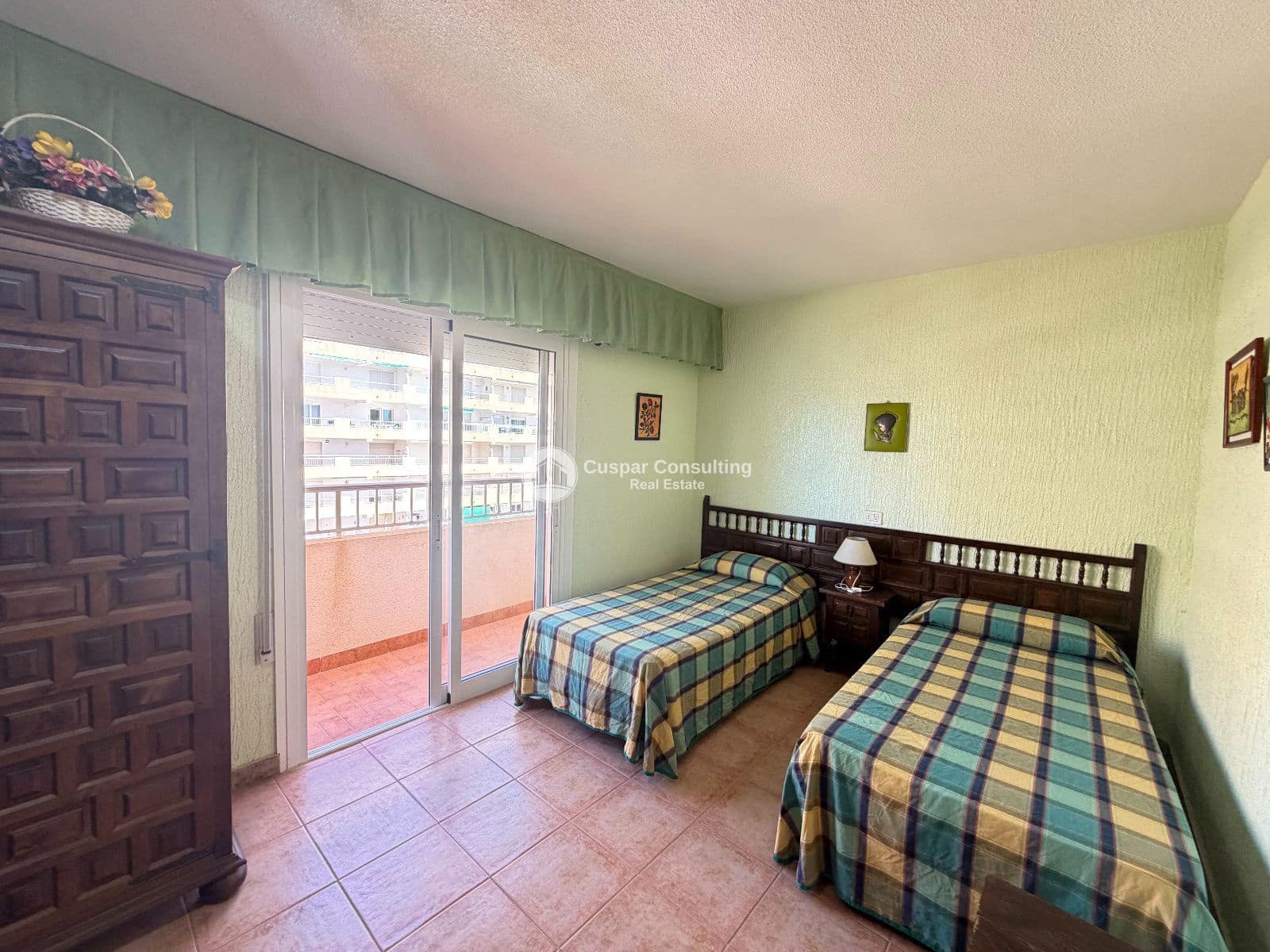 2 chambre Appartement à vendre à La Manga del Mar Menor avec piscine garage - 215 000 € (Ref: 9749363)