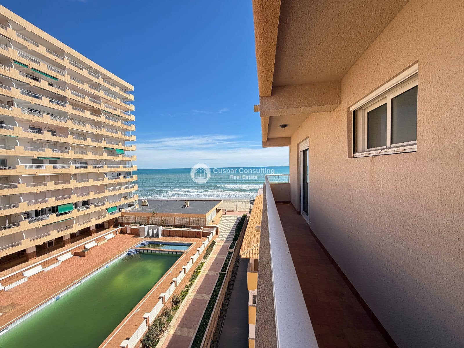 2 chambre Appartement à vendre à La Manga del Mar Menor avec piscine garage - 215 000 € (Ref: 9749363)