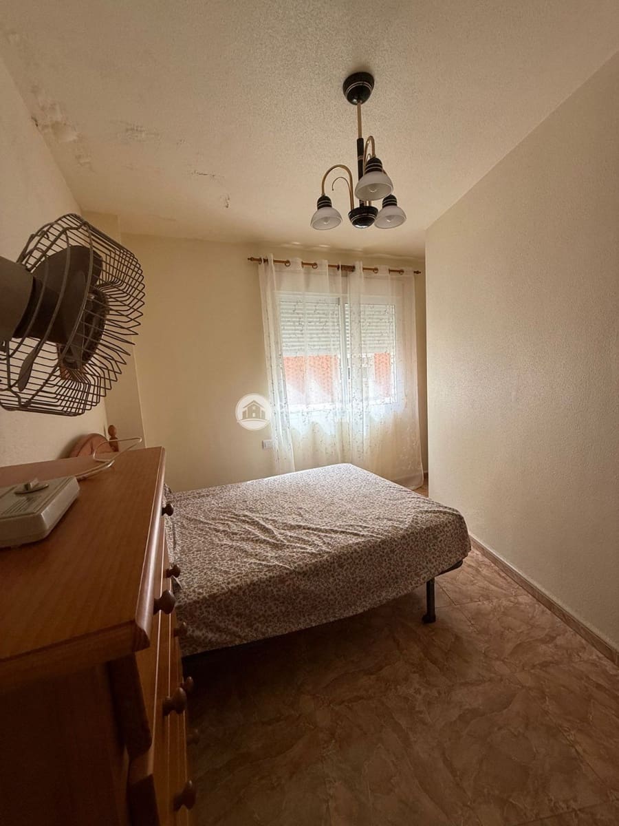 2 slaapkamer Flat te koop in Los Alcazares - € 132.000 (Ref: 9752546)