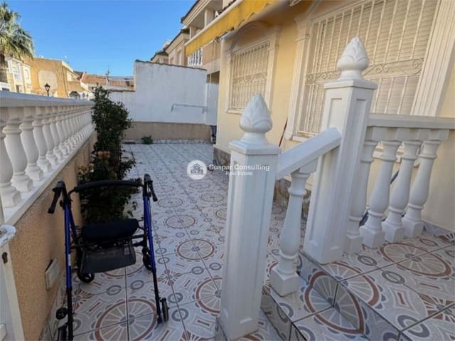 2 sovrum Hus till salu i Centro, Los Alcázares med pool garage - 169 900 € (Ref: 9753631)