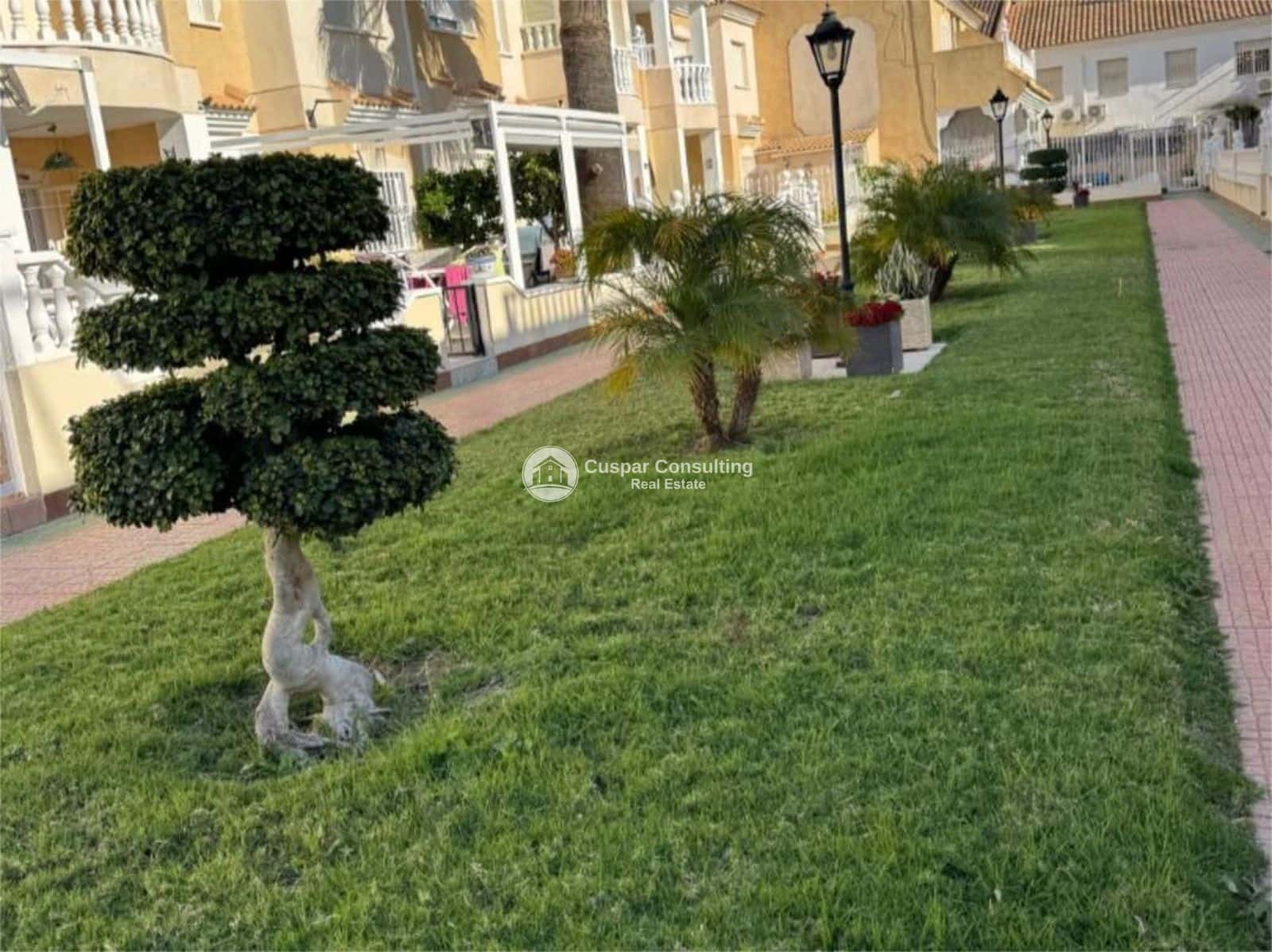 2 sovrum Hus till salu i Los Alcazares med pool garage - 169 900 € (Ref: 9753631)