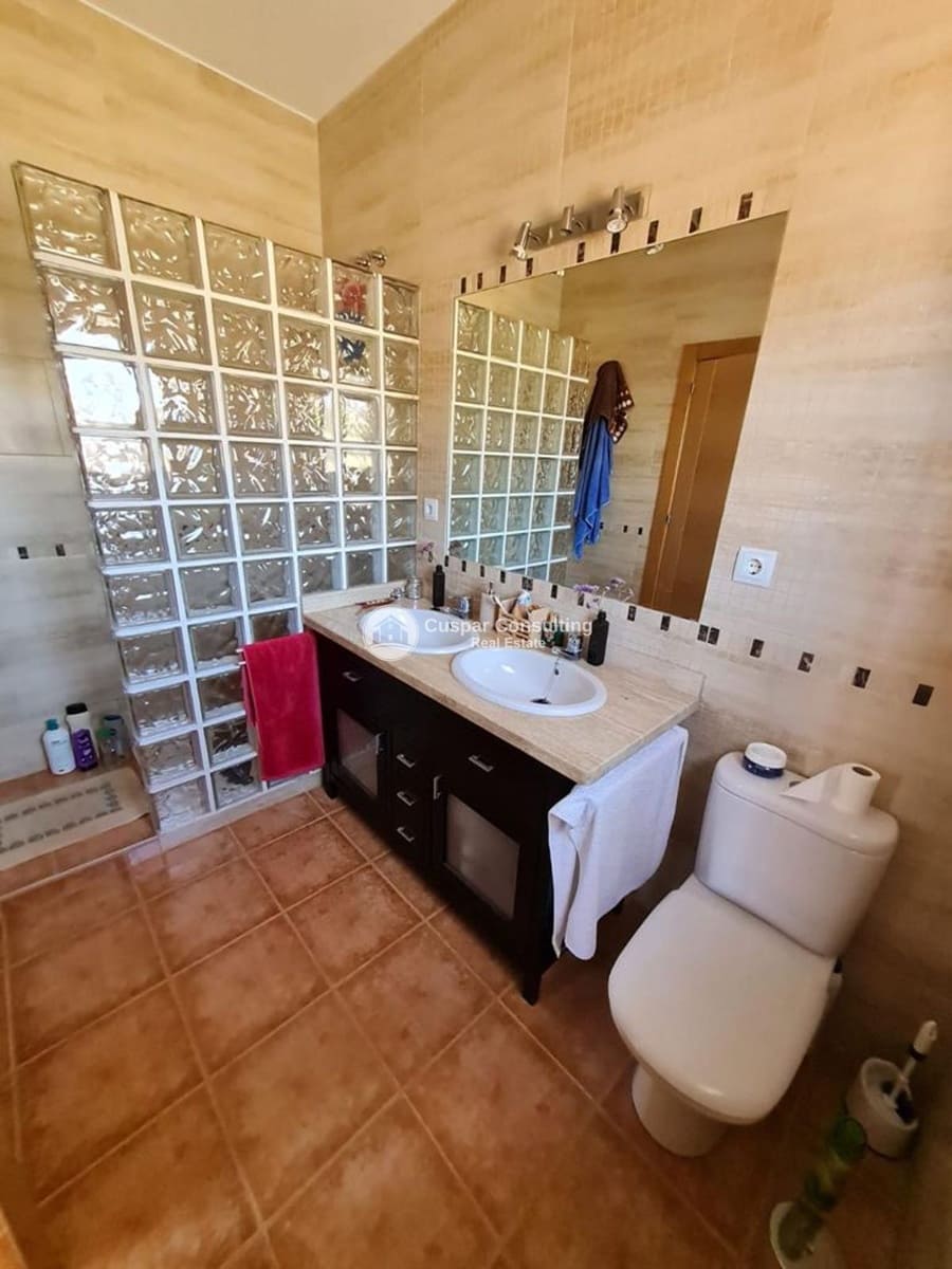 4 soverom Villa til salgs i Los Alcazares med svømmebasseng garasje - € 310 000 (Ref: 9759431)