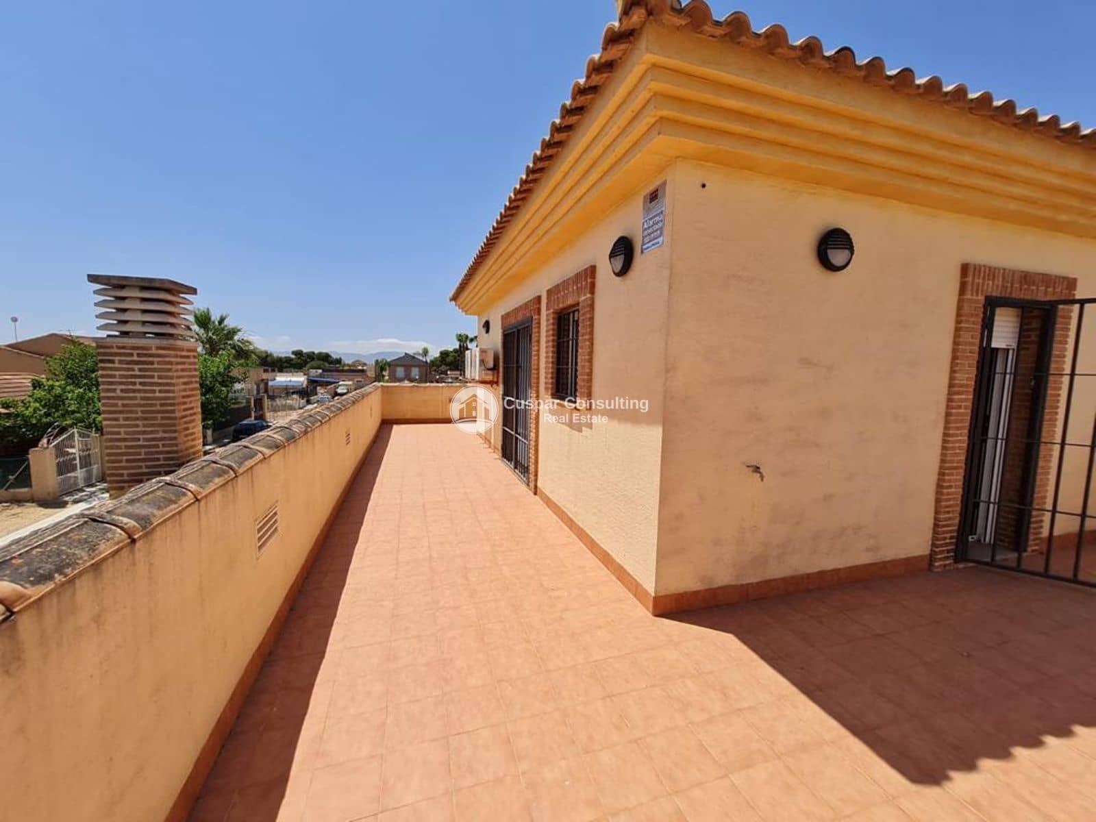 4 soverom Villa til salgs i Los Alcazares med svømmebasseng garasje - € 310 000 (Ref: 9759431)