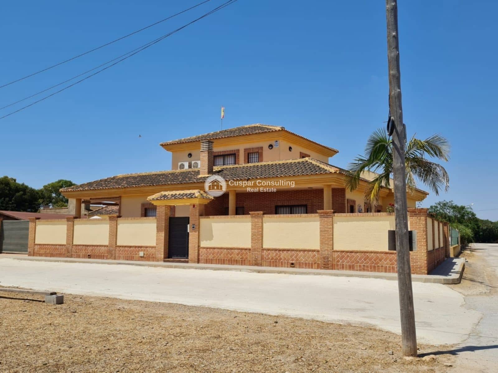 4 soverom Villa til salgs i Los Alcazares med svømmebasseng garasje - € 310 000 (Ref: 9759431)