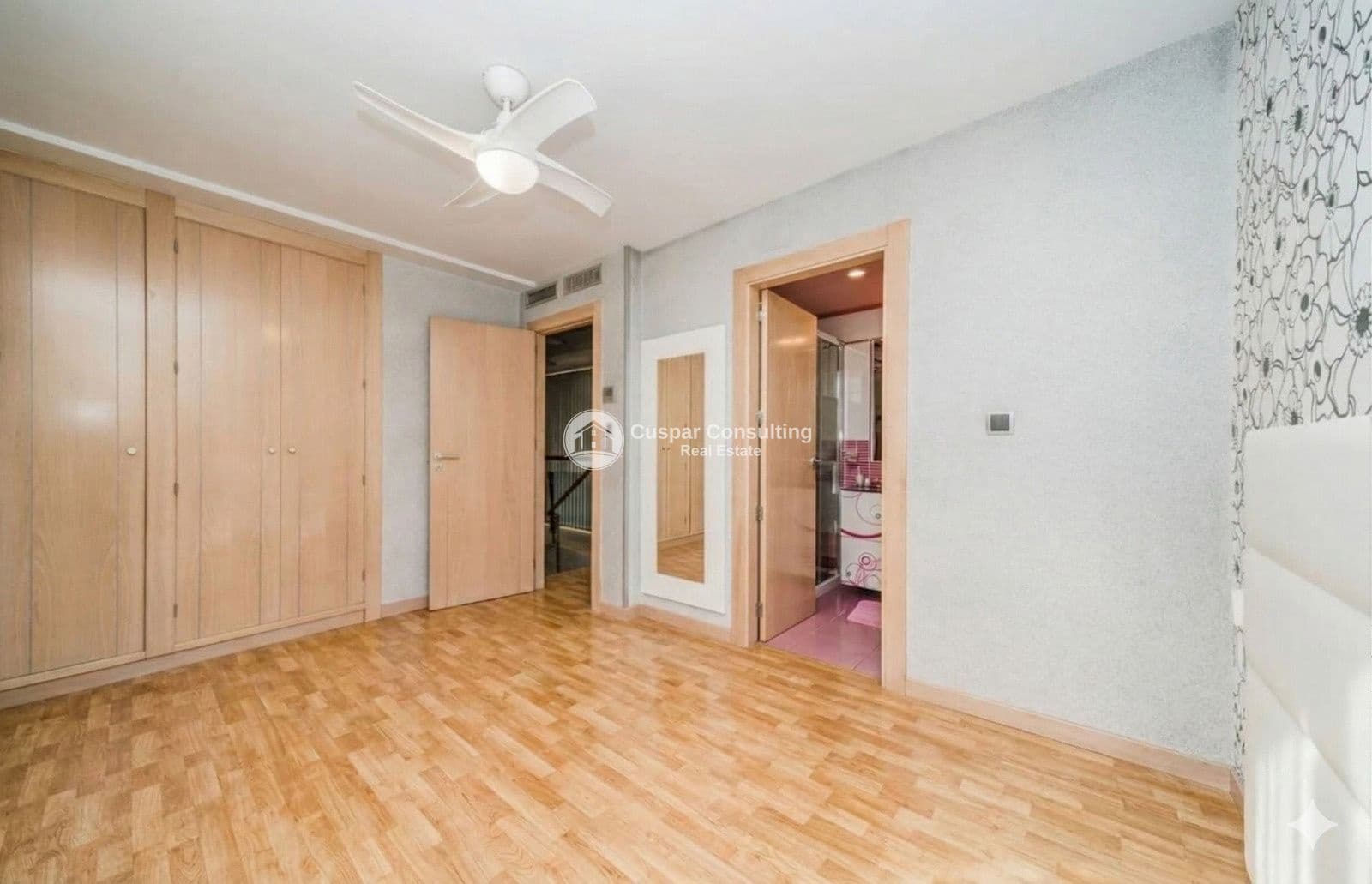 3 slaapkamer Villa te koop in Lo Pagan met zwembad garage - € 374.995 (Ref: 9760116)