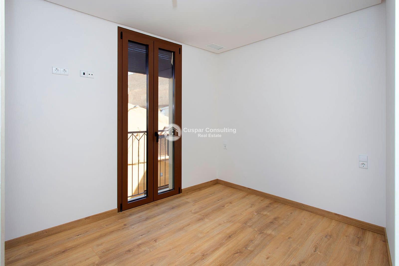 Piso de 3 habitaciones en Alicante / Alacant ciudad en venta - 230.000 € (Ref: 9773458)