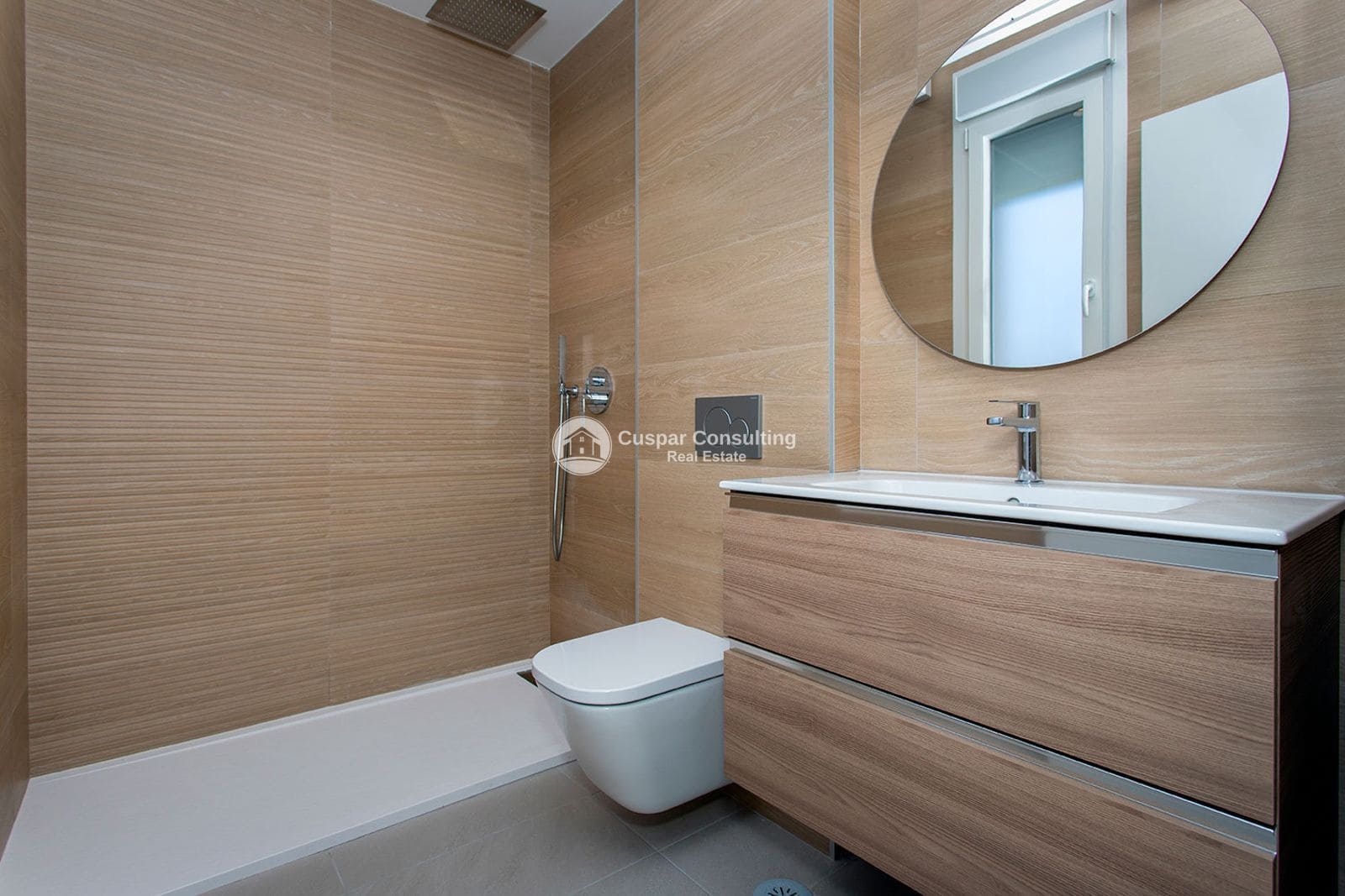 3 soverom Villa til salgs i Alicante by med svømmebasseng garasje - € 357 250 (Ref: 9778457)