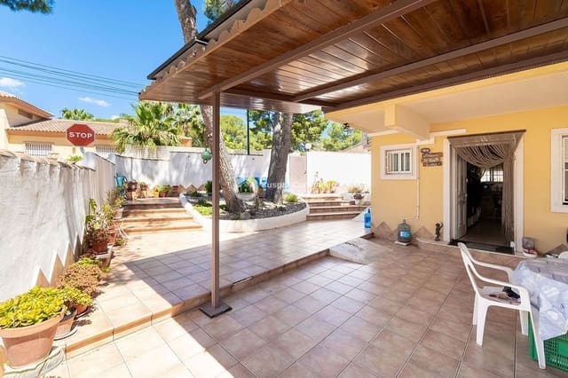 3 Zimmer Villa zu verkaufen in Pinar de Campoverde, Pilar de la Horadada mit Garage - 375.000 € (Ref: 9843983)