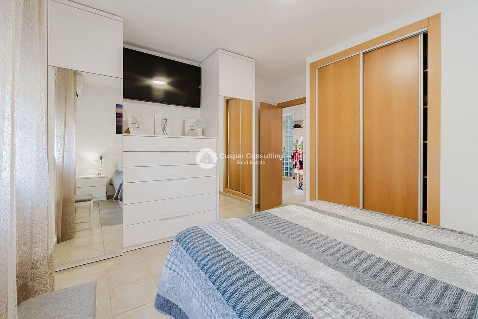 3 bedroom Villa for sale in Pinar de Campoverde with garage - € 375,000 (Ref: 9843983)