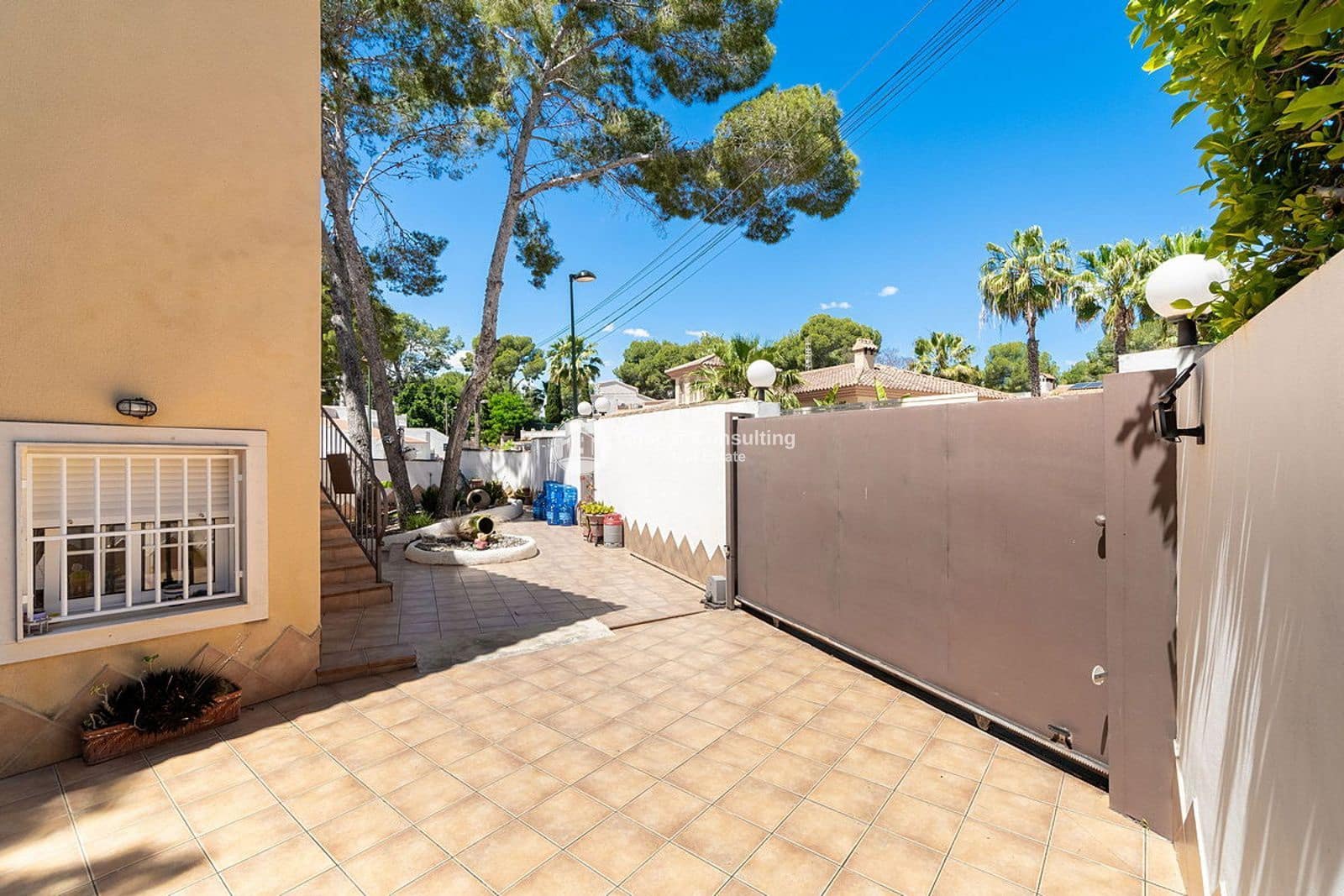 3 bedroom Villa for sale in Pinar de Campoverde with garage - € 375,000 (Ref: 9843983)
