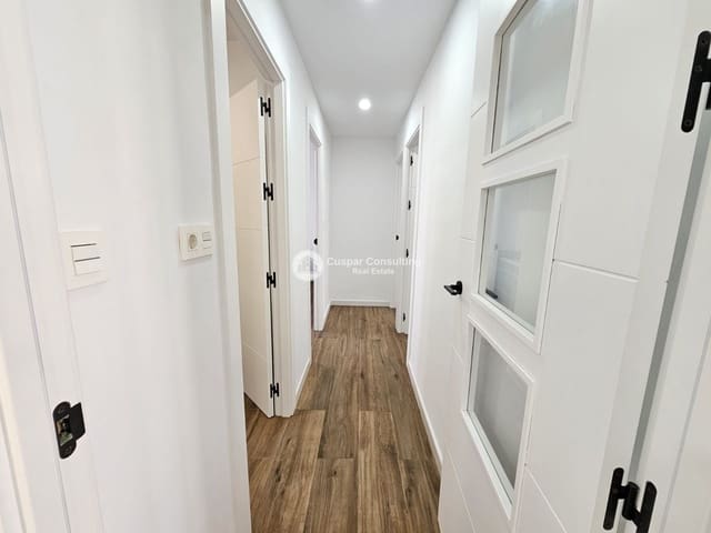3 sovrum Hus till salu i San Pedro del Pinatar ciudad, San Pedro del Pinatar med garage - 174 900 € (Ref: 9866102)