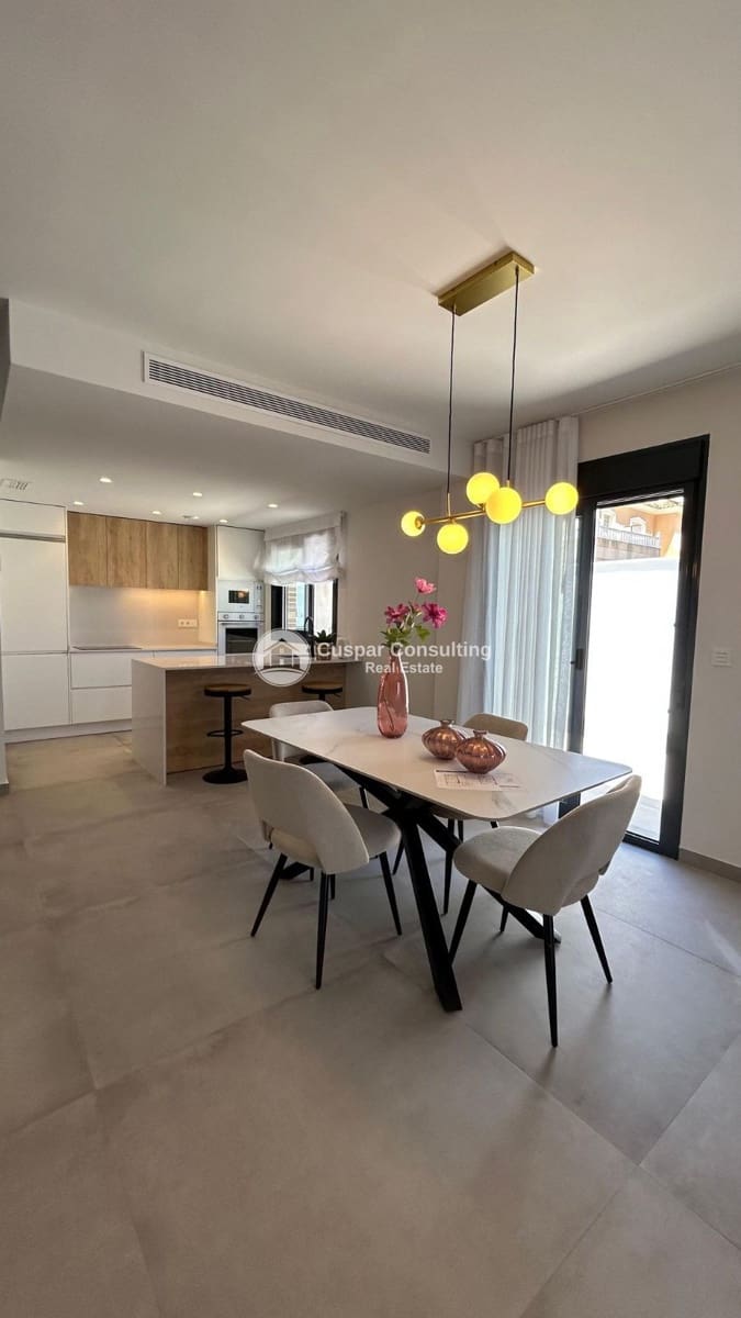 3 camera da letto Casa in vendita in Pilar de la Horadada con garage - 299.900 € (Rif: 9867483)