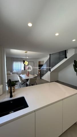 3 camera da letto Casa in vendita in Pilar de la Horadada ciudad, Pilar de la Horadada con garage - 299.900 € (Rif: 9867483)