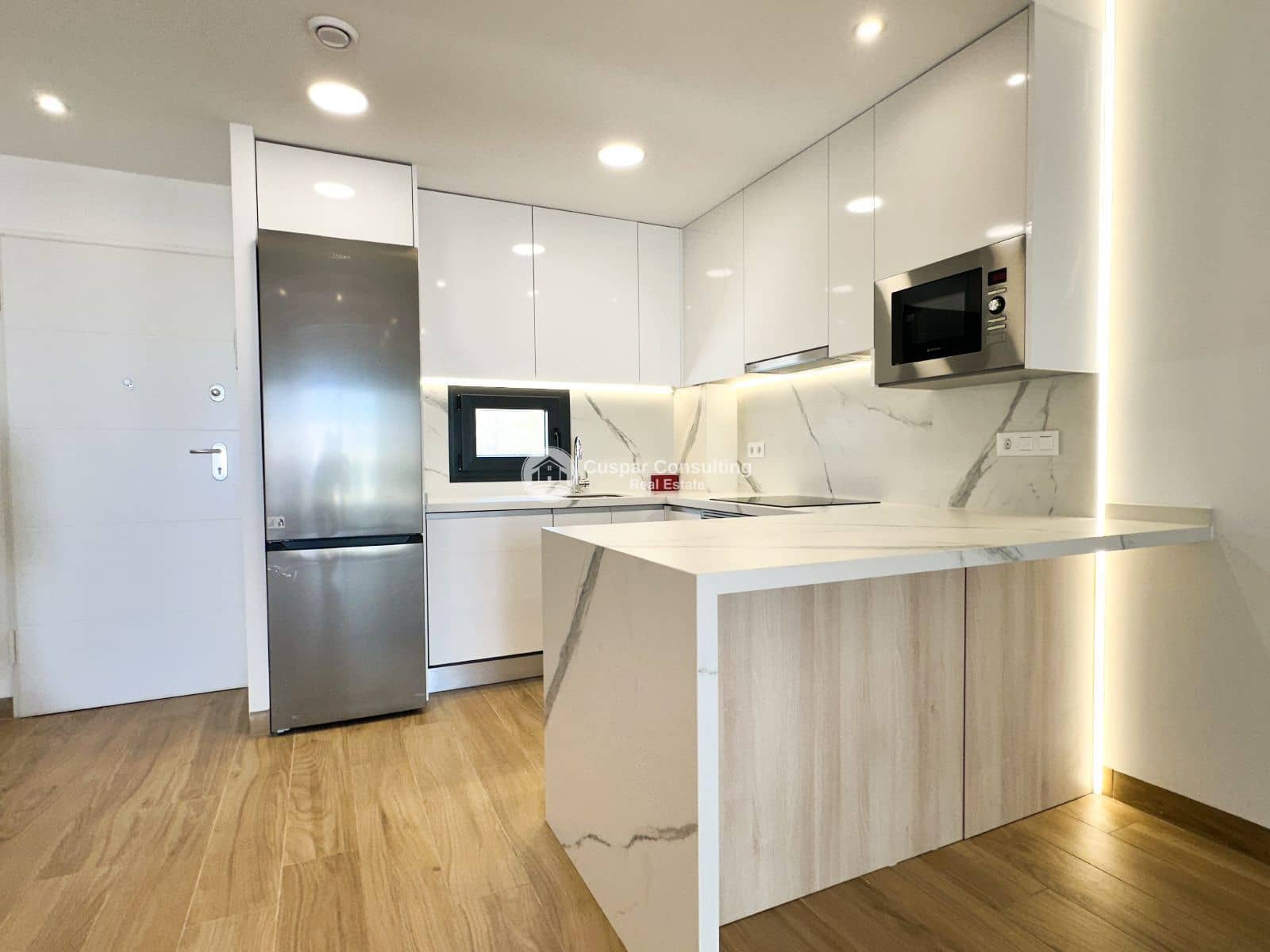 2 camera da letto Attico in vendita in Torrevieja con piscina garage - 359.900 € (Rif: 9879894)