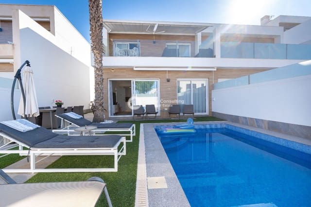 3 soverom Villa til salgs i San Pedro del Pinatar ciudad, San Pedro del Pinatar med svømmebasseng - € 425 000 (Ref: 9893093)