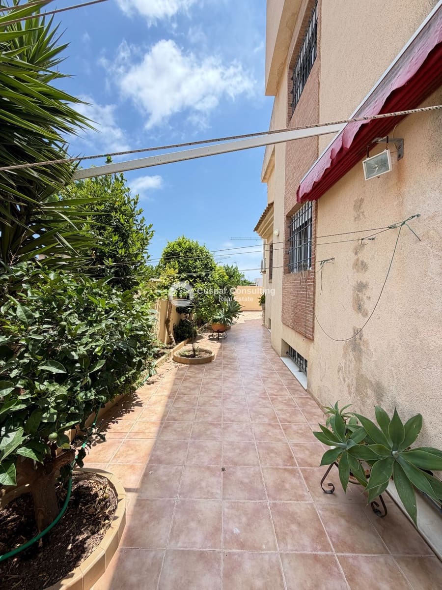 Casa de 3 habitaciones en San Pedro del Pinatar en venta con garaje - 335.000 € (Ref: 9895283)
