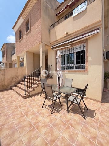 3 soverom Hus til salgs i San Pedro del Pinatar ciudad, San Pedro del Pinatar med garasje - € 335 000 (Ref: 9895283)