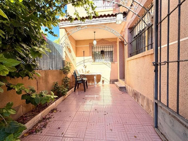 4 makuuhuone Omakotitalo myytävänä paikassa Lo Pagan, San Pedro del Pinatar - 154 900 € (Ref: 9902367)