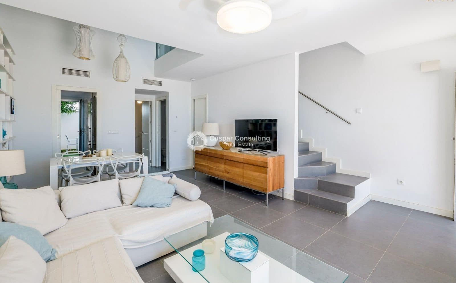 3 bedroom Villa for sale in Pilar de la Horadada with pool garage - € 658,000 (Ref: 9902368)