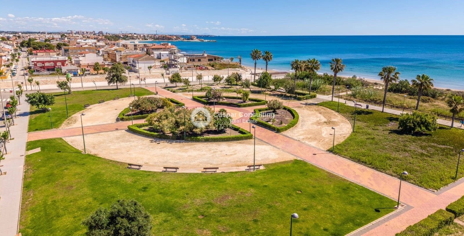 3 bedroom Villa for sale in Pilar de la Horadada with pool garage - € 658,000 (Ref: 9902368)