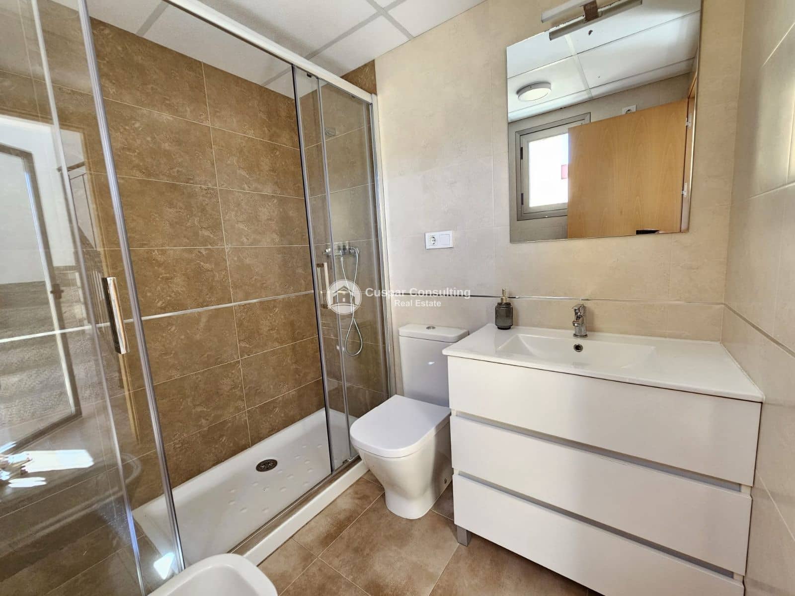 2 sypialnia Mieszkanie na sprzedaż w Los Alcazares z basenem garażem - 204 900 € (Ref: 9913776)