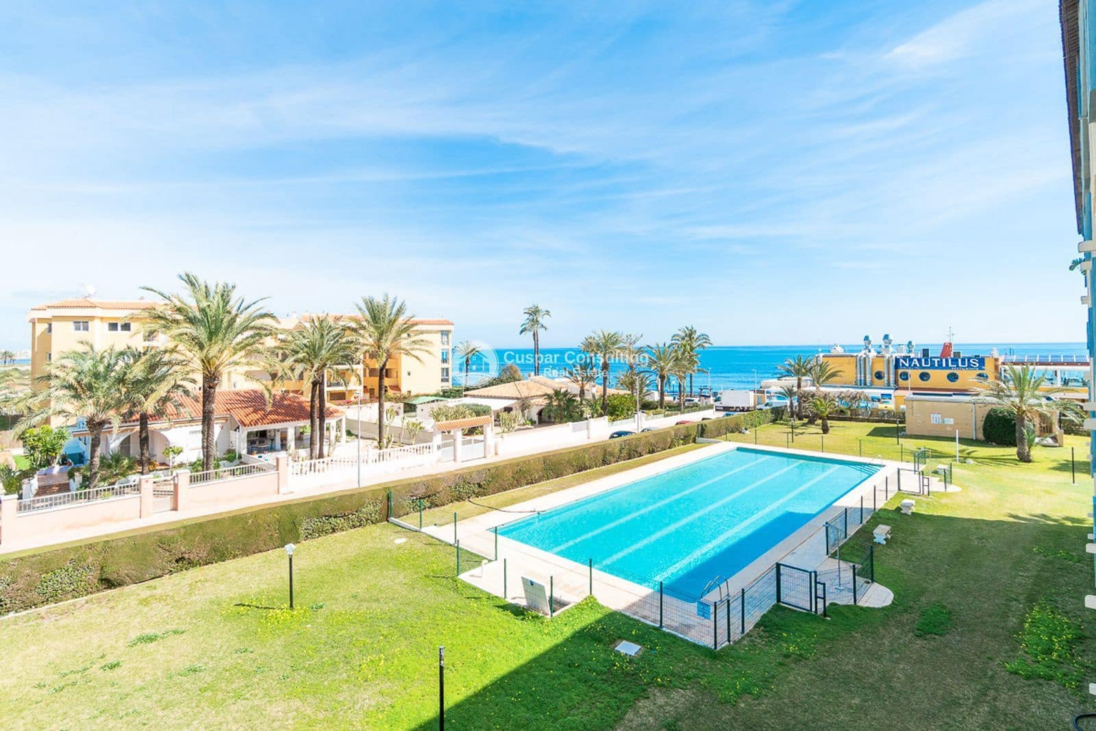 2 bedroom Flat for sale in Punta Prima with pool garage - € 219,000 (Ref: 9932194)