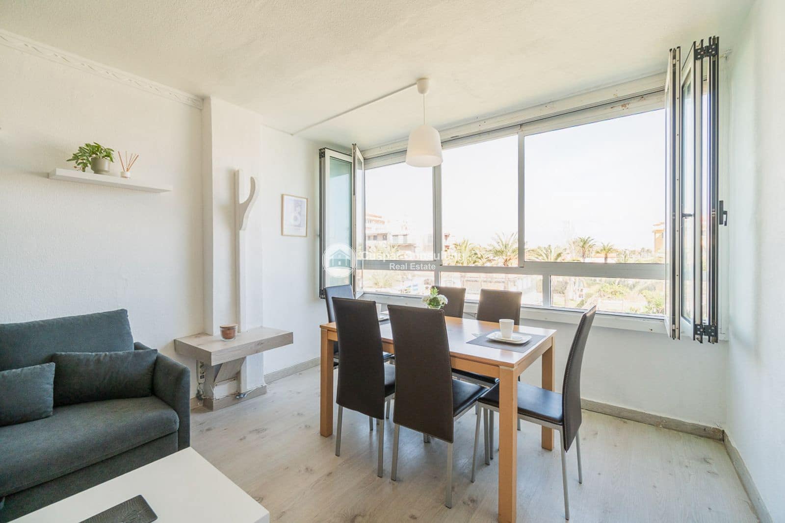 2 bedroom Flat for sale in Punta Prima with pool garage - € 219,000 (Ref: 9932194)